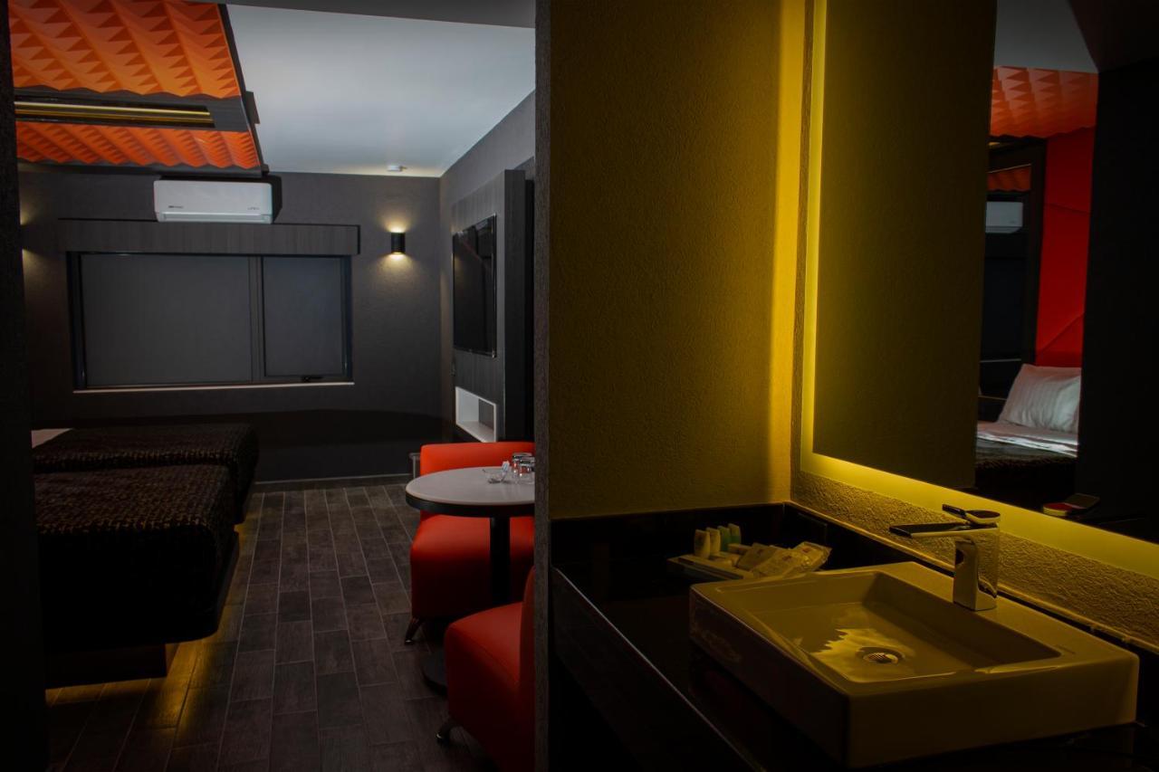 Hotel Passion Secrets Villas And Suites Toluca Exterior foto